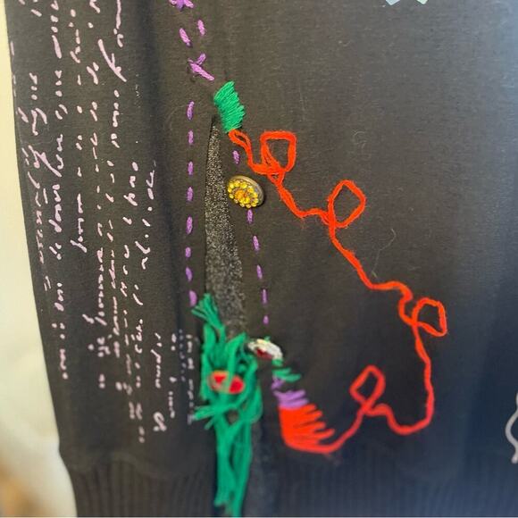 Forla Paris Black Embroidered V-Neck Top, Avant Garde, Artsy, NEW w/ TAGS, L - Picture 7 of 8